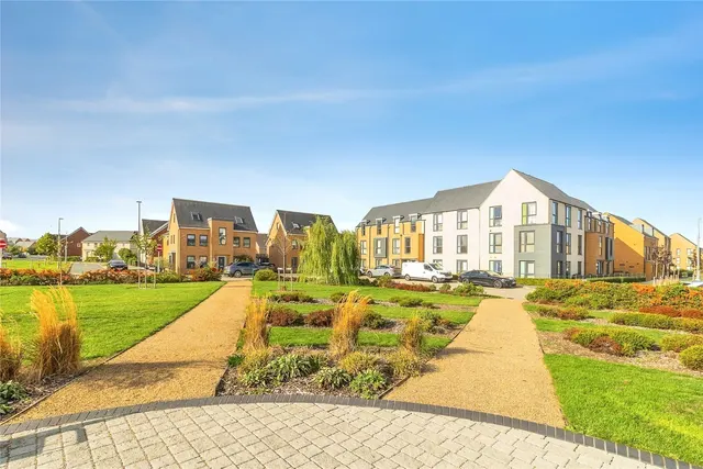 Ellerman Square, Brooklands, MK10, photo 1