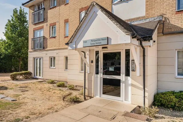 Tysoe Avenue, Enfield, EN3, photo 1