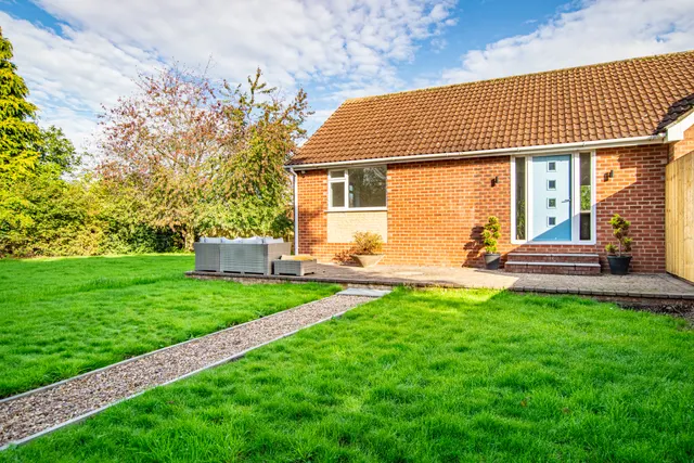 Nanny Goat Lane, Garforth, LS25, photo 3