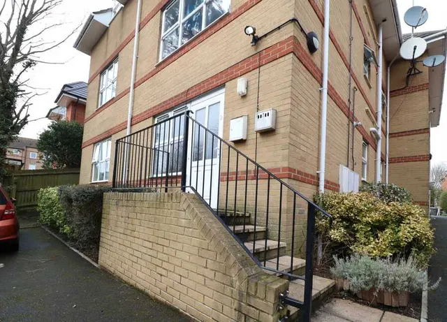 Florence Road, BH5, photo 3