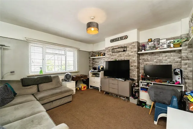 Kingston Road, Kingston upon Thames, KT1, photo 1