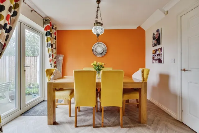 Pear Tree Drive, Farnworth, BL4, photo 3