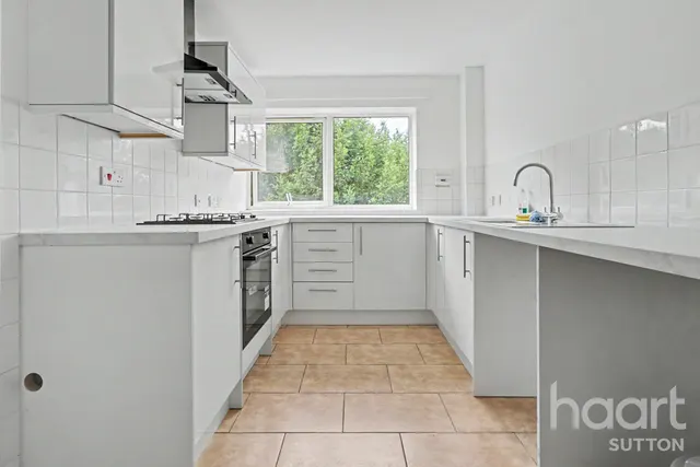 Woodcote Road, Wallington, SM6, photo 2
