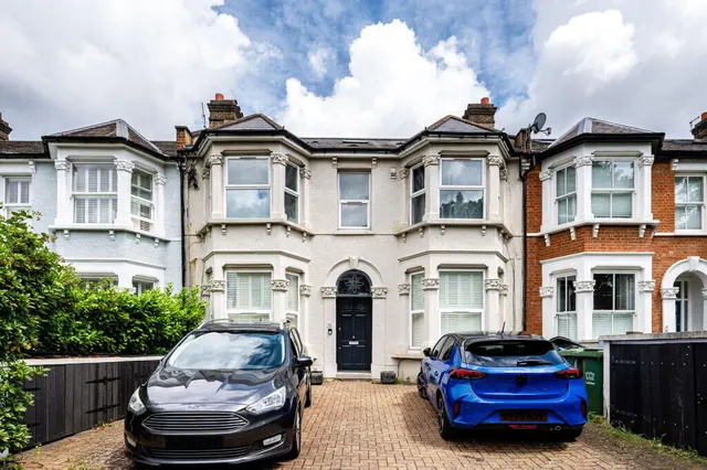 Flat C, 65 Wellmeadow Road, London, photo 1