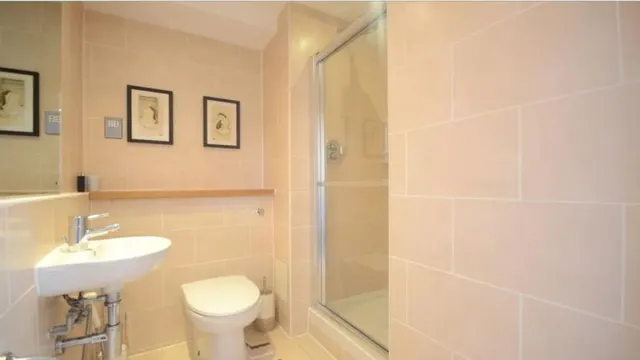Forbury Road, Reading, RG1, photo 2