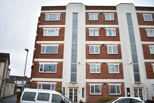 London Road, Portsmouth, PO2, photo 1