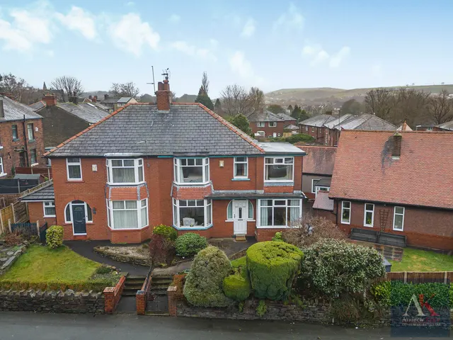 Smithy Bridge Road, Littleborough, OL15, photo 1