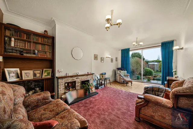 Smithy Bridge Road, Littleborough, OL15, photo 3