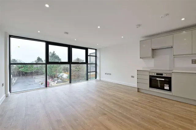 Dedworth Road, Windsor, SL4, photo 1
