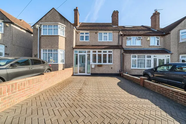 Millwood Road, BR5, photo 1