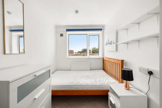 The Retreat, Surbiton, KT5, photo 2