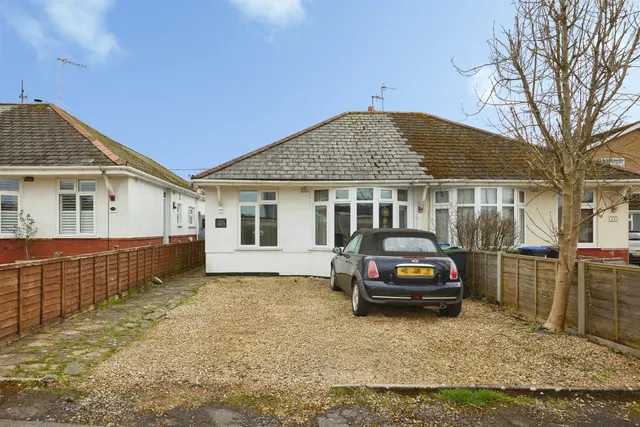Greenwood Avenue, Laverstock, Salisbury, photo 1