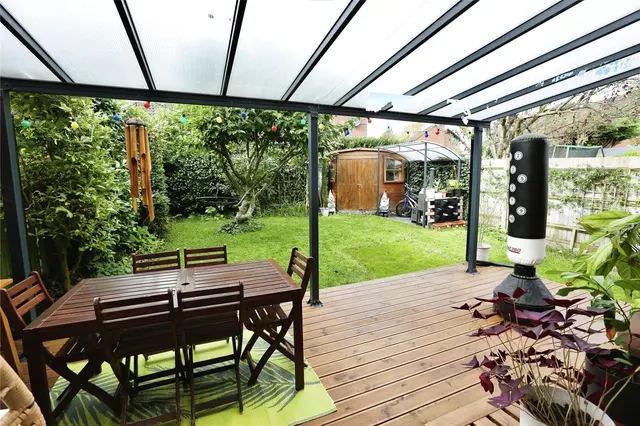 Thetford Gardens, Chandler's Ford, SO53, photo 2