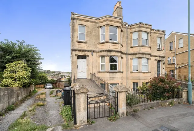 Lower Oldfield Park, Bath, BA2 3HP, photo 1