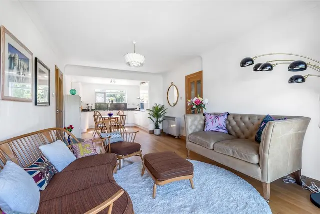 Forester Avenue, BA2, photo 1