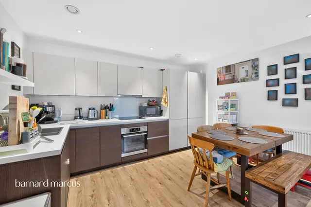 Tewkesbury Road, London, W13, photo 2
