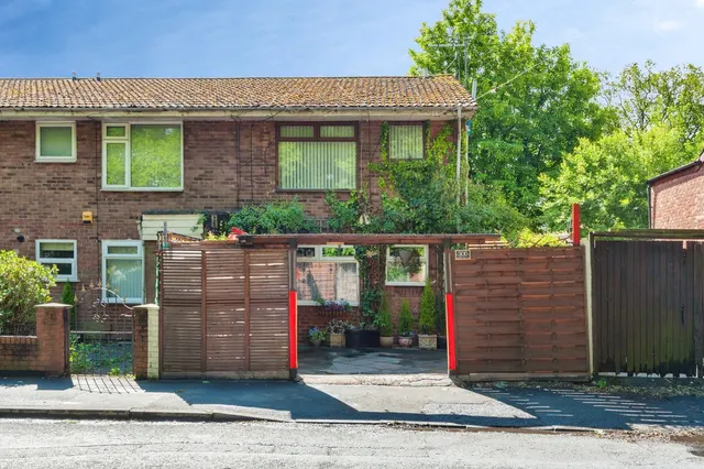 Deysbrook Lane, Liverpool, L12, photo 1