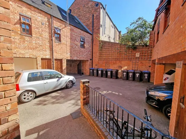 Drury Lane, Town Centre, photo 2