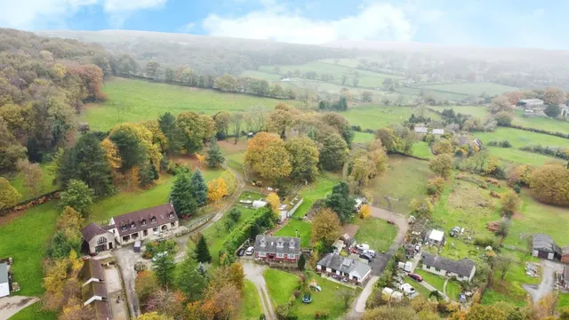 Top Road, Hardwick Wood, S42, photo 1
