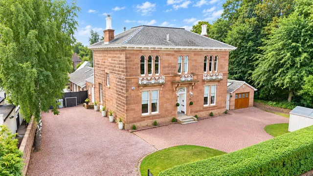 5 bedroom house — Blantyre Mill Road, Bothwell, Glasgow, G71 8DF