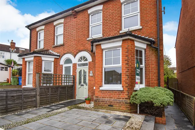 Sandford Road, Aldershot, Hampshire, GU11 3AE, photo 1