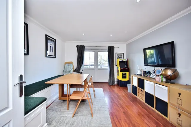 Medway Court, Aylesford, ME20, photo 3