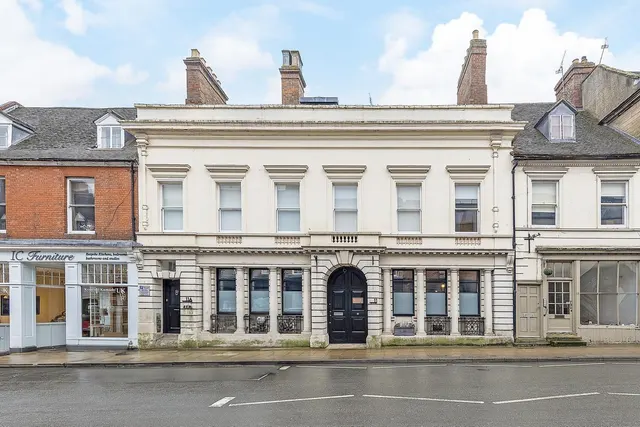 High Street, Warwick, CV34, photo 1