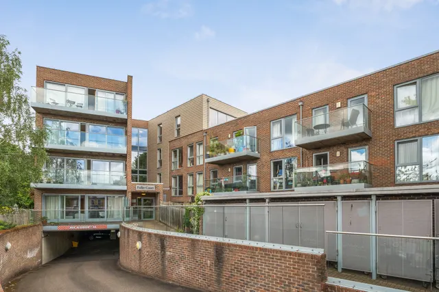 Park Road, London, N8, photo 1