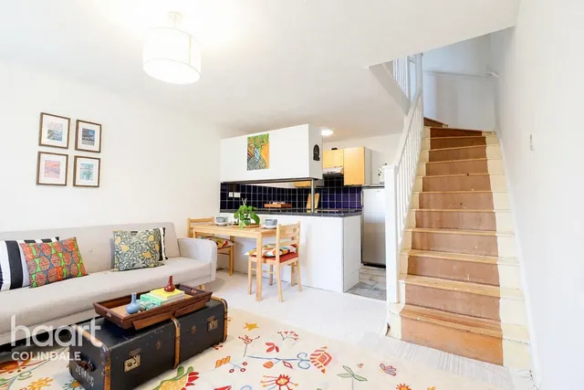 Eagle Drive, London, NW9, photo 3