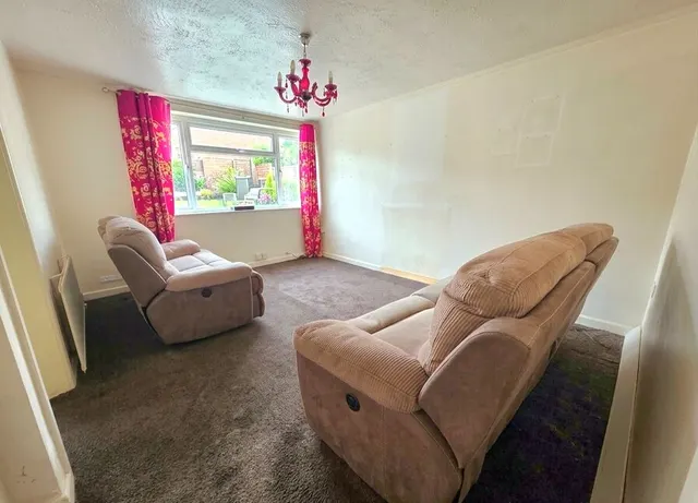 Fieldview Close, Exhall, CV7, photo 2