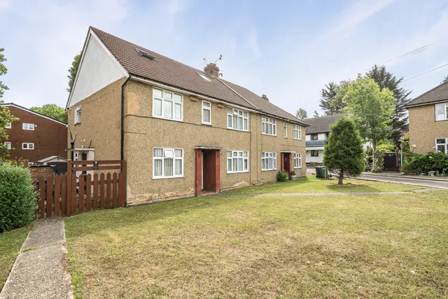 Bernays Close, Stanmore, HA7, photo 1