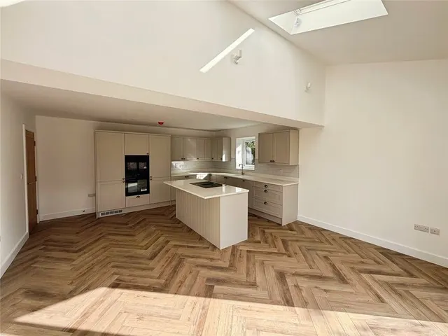 Doncaster Road, Hatfield, DN7, photo 2