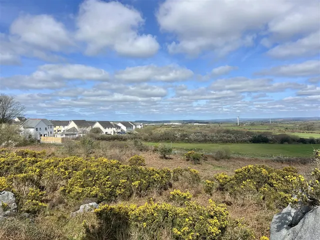 St Michaels Way, Roche, photo 3