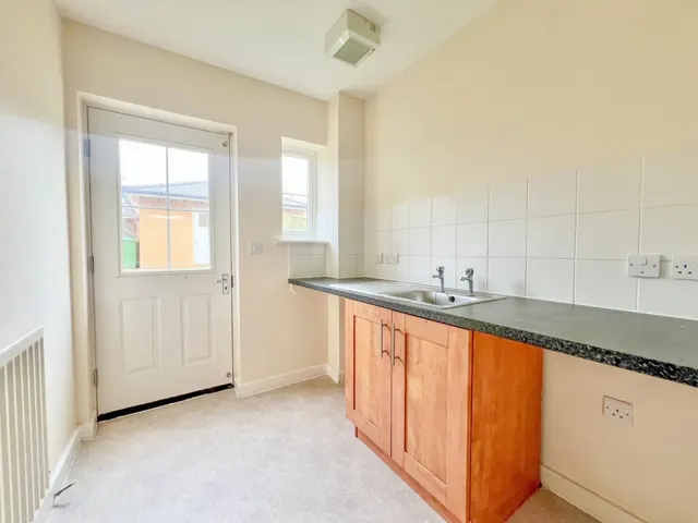 Burlington Road, Portishead, BS20, photo 3