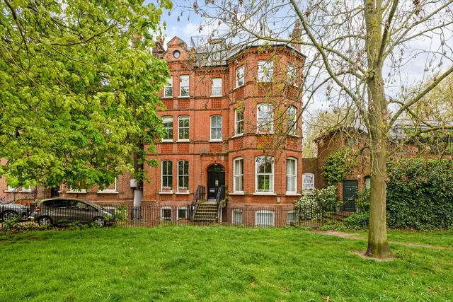 Windmill Drive, London, SW4, photo 2