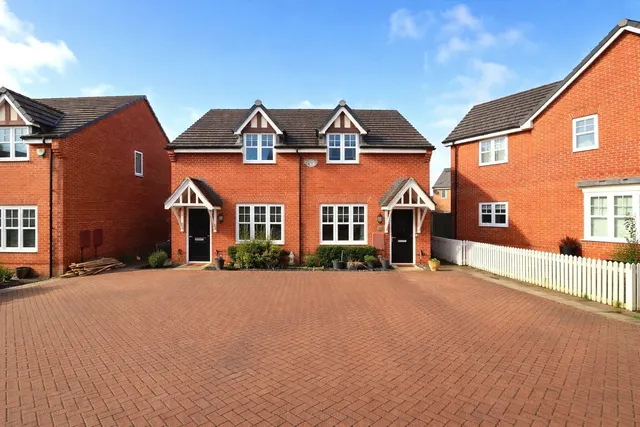 Glebe Road, Boughton, Northampton, Northamptonshire, NN2, photo 1