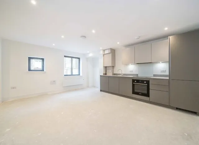Chatfield Road, Battersea, SW11, photo 1