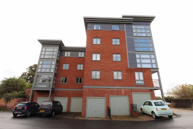 The Wharf, Morton, DN21
