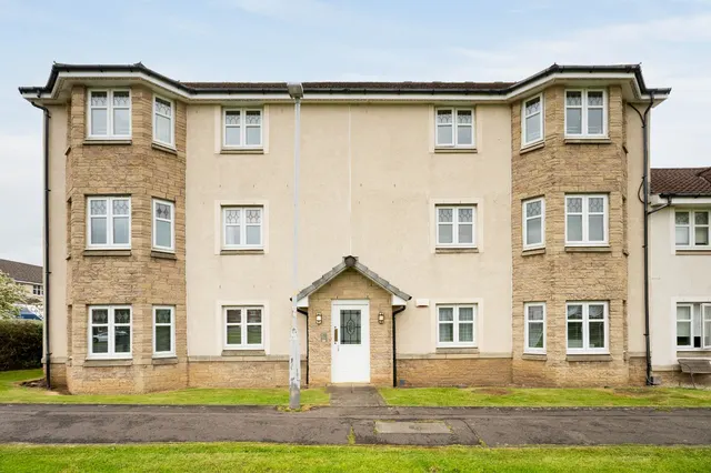 Peasehill Fauld, Rosyth, KY11 2DQ, photo 1