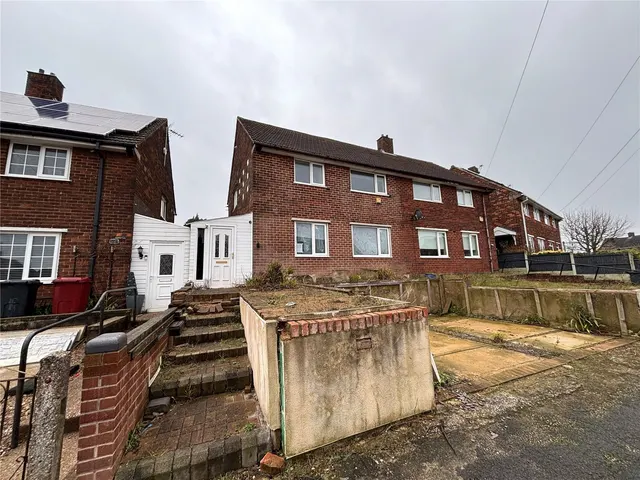 Chestnut Drive, Shirebrook, Mansfield, Derbyshire, NG20, photo 1