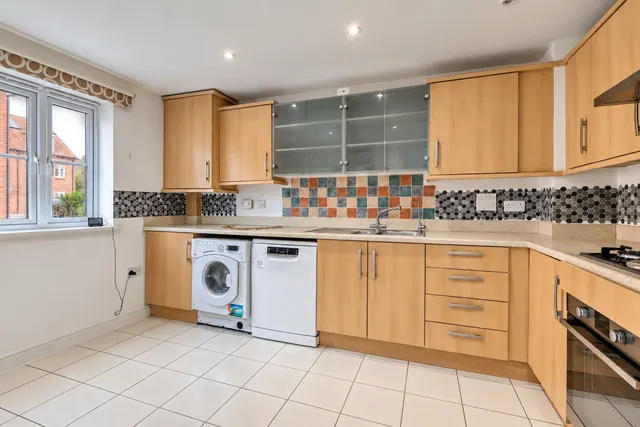 Kingshill Court, High Wycombe, HP13, photo 3