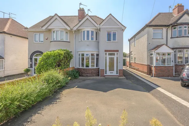 Hawne Lane, Halesowen, B63, photo 1