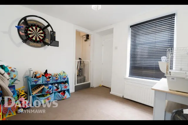 Bridge Street, Abertillery, photo 3