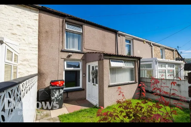 Bridge Street, Abertillery, photo 1