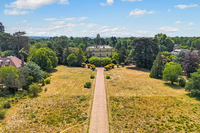 Burwood Park, Walton on Thames, Surrey, photo 1