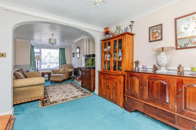 Oakfield Road, Hastings, TN35, photo 3
