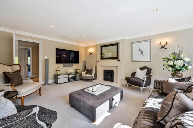Photo 3 — 51 St Nicholas Crescent, Pyrford, Woking