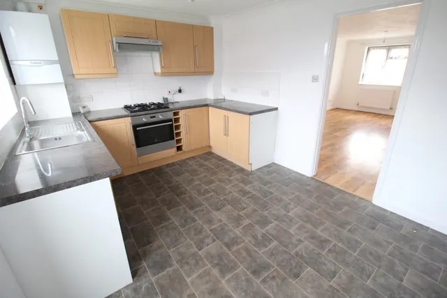 Meadow Close, Westbury, BA13, photo 2