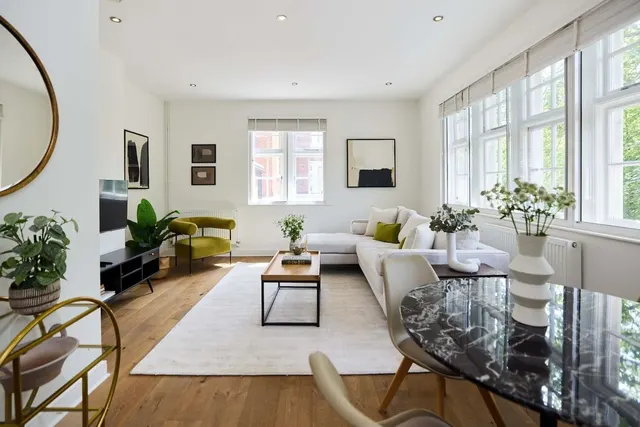Marianne Close London SE5, photo 1