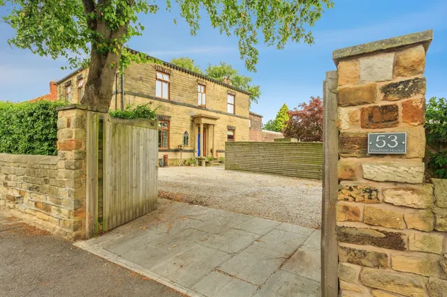 Wesley Street, Ossett, photo 1